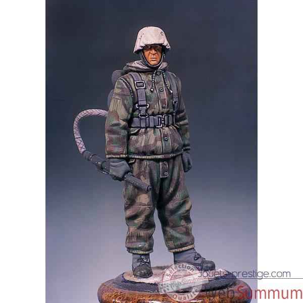 Video Figurine - Kit a peindre Soldat allemand portant un lance-flammes - S5-F9